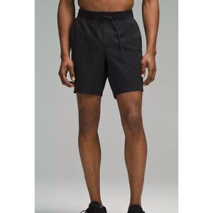 Lululemon Zeroed In Linerless Short 9.5" in Black Size S
